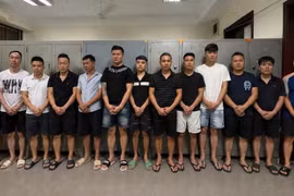 Mua hàng trăm tài khoản, mở đường dây cá độ bóng đá giao dịch hơn 60 tỷ đồng 