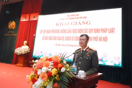 Khai giảng lớp tập huấn pháp luật về đấu thầu cho cán bộ, chiến sĩ Công an Hà Nội