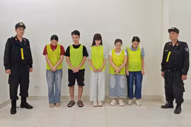 Vụ Phú "lê": Sản phẩm hỗ trợ khử mùi được quảng cáo có tính năng… kéo dài thời gian quan hệ tình dục!