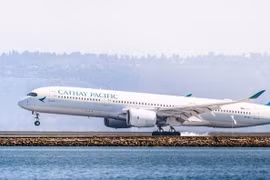 Khám phá thế giới cùng Cathay Pacific với trải nghiệm đặt vé trên Traveloka