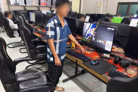 Nam thanh niên hơn 500 lần 'đốt tiền' vào bầu cua, nổ hũ, bắn cá...