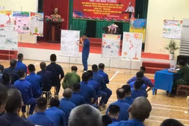 Những trang báo tường gieo niềm tin ngày trở về