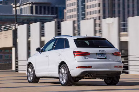 Audi Q3 2015 có giá bán khởi điểm 33.425 USD ảnh 4