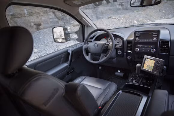 Nissan trình làng xe bán tải "hàng khủng" Project Titan ảnh 9