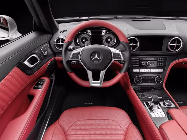 Mercedes-Benz SL550 sẽ có giá từ 106.375 USD ảnh 11