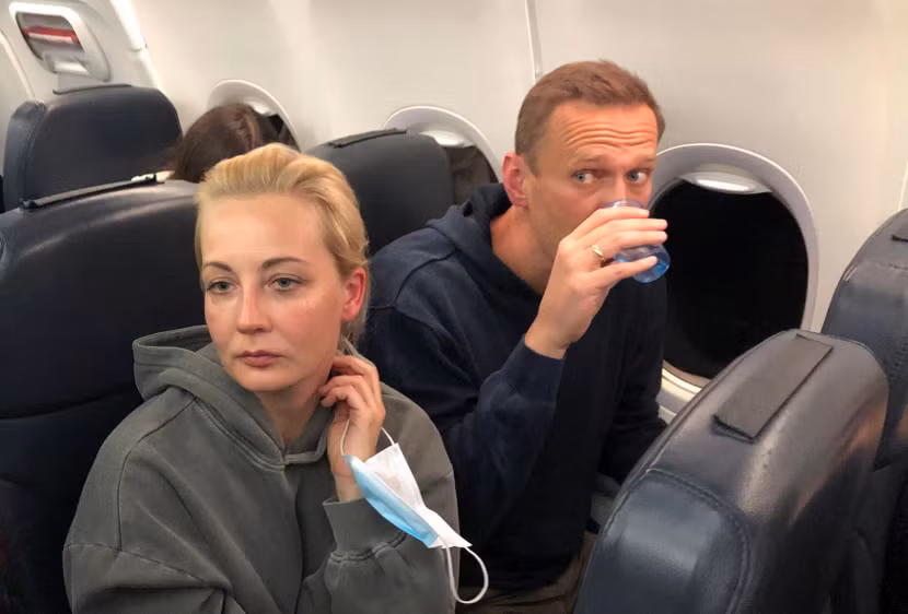 Chính trị gia đối lập Alexei Navalny mới bị tòa án Nga tuyên án 2 năm 8 tháng tù Chính trị gia đối lập Alexei Navalny mới bị tòa án Nga tuyên án 2 năm 8 tháng tù