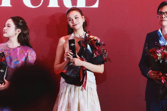 Thanh Hằng là người mẫu duy nhất được vinh danh ở Tatler Most Influential