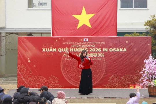 Hơn 1000 bà con tham dự Hội xuân Osaka – nét văn hóa đẹp của người Việt tại Nhật Bản 