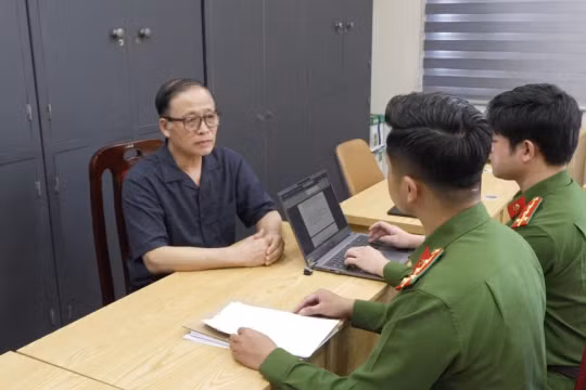 Ông Vũ Minh Châu và con trai bị khởi tố, Bảo Tín Minh Châu nói gì?