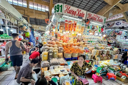 Chỉ còn hơn 10 ngày để chuyển thuế khoán sang kê khai: Những việc hộ kinh doanh phải làm ngay