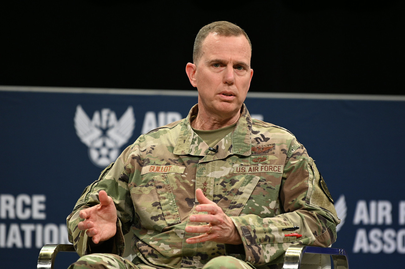 Tướng Gregory Guillot, tư lệnh USNORTHCOM Tướng Gregory Guillot, tư lệnh USNORTHCOM