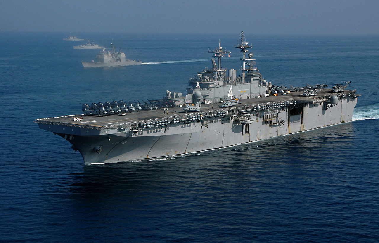 Tàu đổ bộ USS Boxer lớp Wasp
