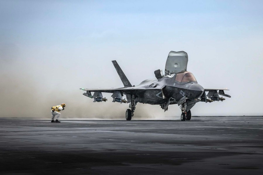 Tiêm kích tàng hình F-35B Tiêm kích tàng hình F-35B
