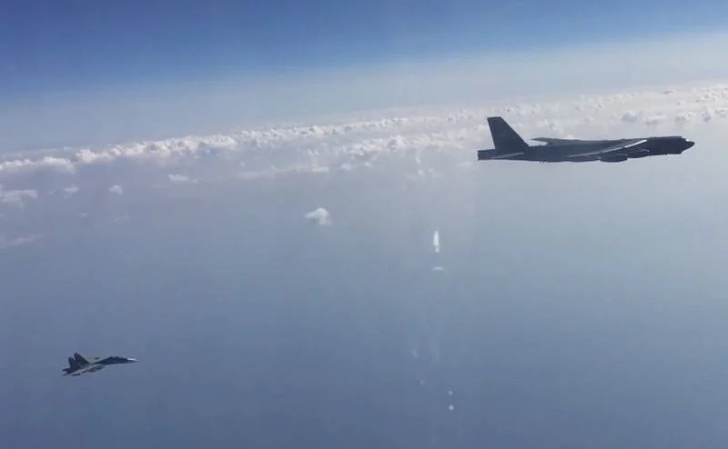 Tiêm kích Nga trong một lần "hộ tống" máy bay ném bom B-52 Mỹ