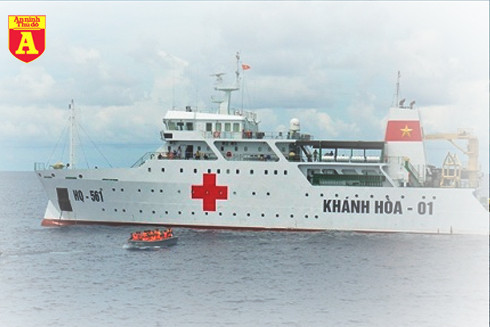 Tàu bệnh viện Khánh Hòa-01 có phiên hiệu HQ-561 Tàu bệnh viện Khánh Hòa-01 có phiên hiệu HQ-561