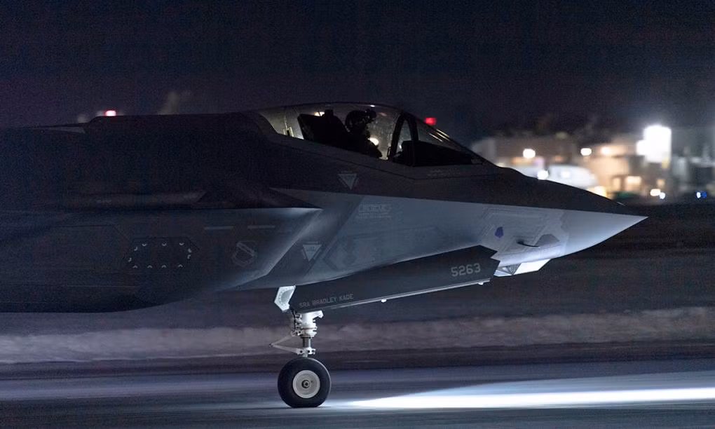 Chiến đấu cơ tàng hình F-35 rời căn cứ Hill, bang Utah tới Spangdahlem, Đức ngày 16/2