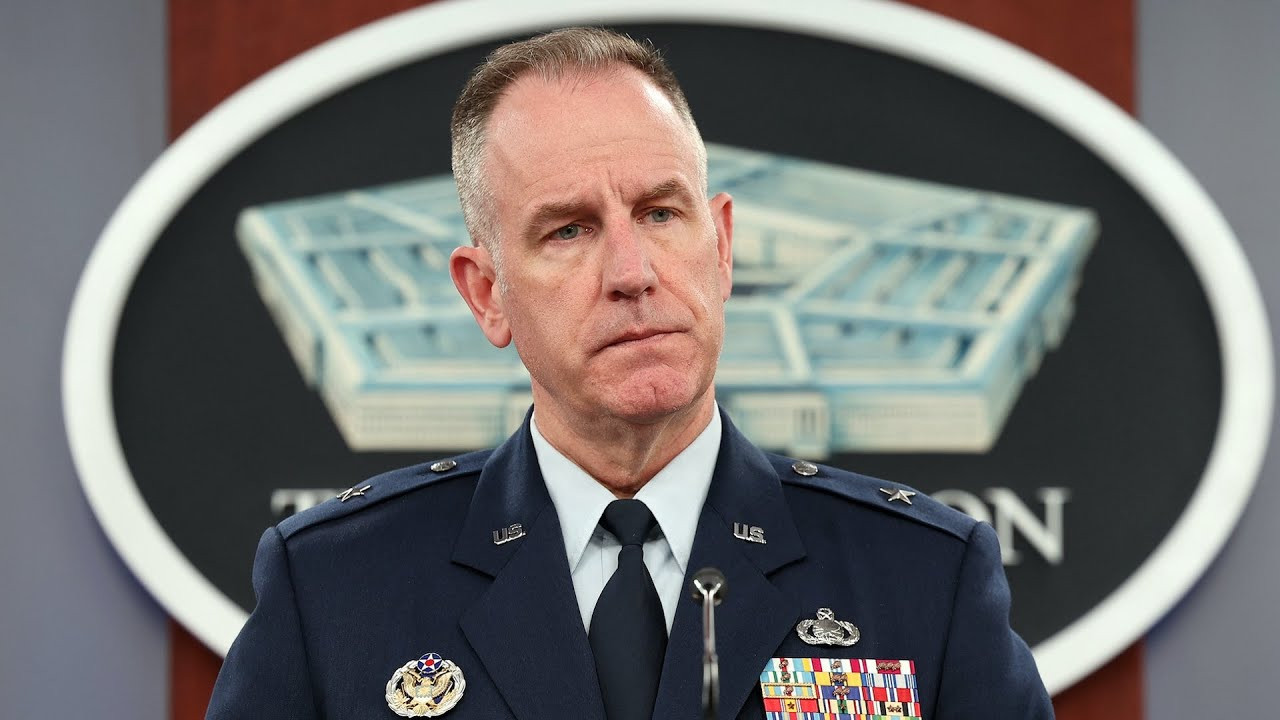 Người phát ngôn Lầu Năm Góc Pat Ryder Người phát ngôn Lầu Năm Góc Pat Ryder