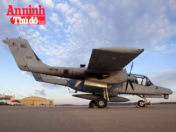 [Infographic] OV-10 Broncos, "lão chiến binh" tái xuất tiêu diệt IS ảnh 1