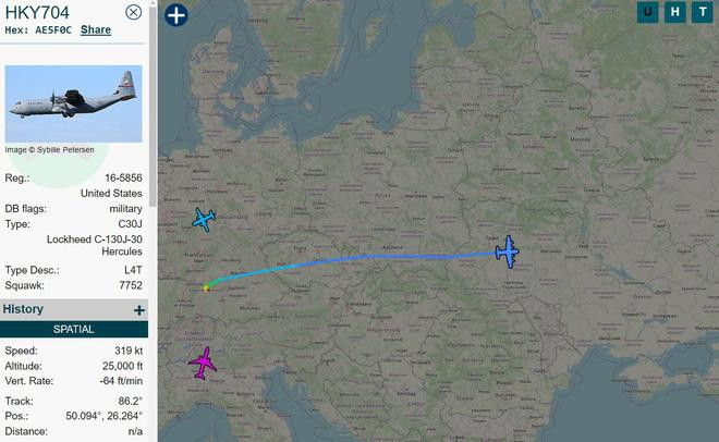 Máy bay C-130J của Mỹ hạ cánh xuống Ukraine