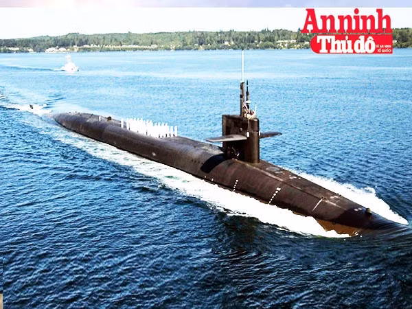 [Infographic] USS Ohio - Kho vũ khí hạt nhân khủng khiếp di động đến Biển Đông ảnh 1