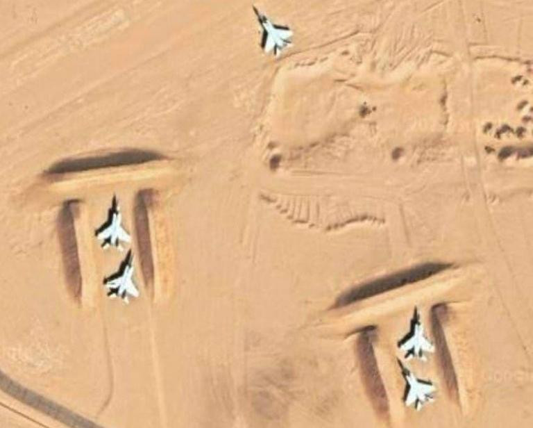 Máy bay MiG-25 được nhìn thấy tại Lybia