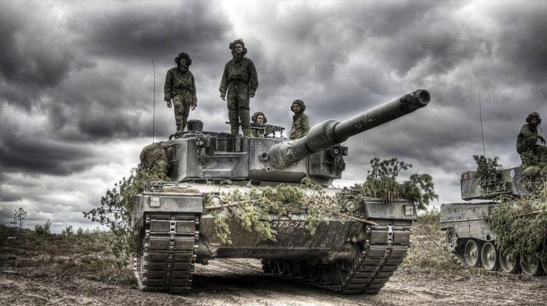 Xe tăng Leopard 2A4 Xe tăng Leopard 2A4