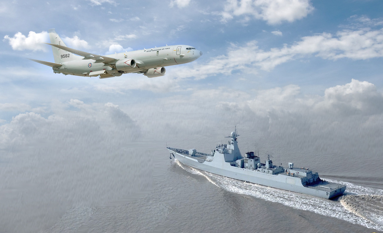 Máy bay trinh sát săn ngầm P-8A của Mỹ và Khu trục hạm lớp Type 052D Trung Quốc
