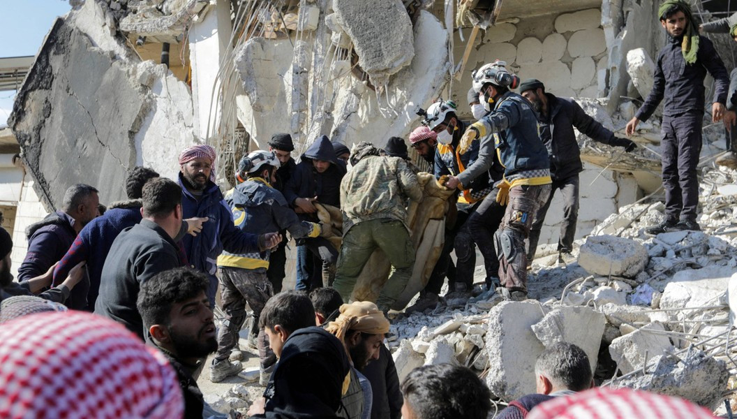 Công tác cứu nạn đang tiếp tục Công tác cứu nạn đang tiếp tục