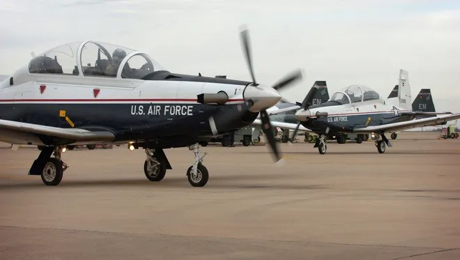 Máy bay huấn luyện T-6A Texan II