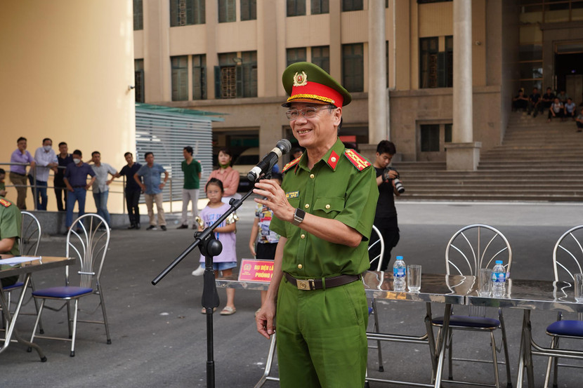Đại tá Trần Ngọc Dương, Phó Giám đốc CATP phát biểu tại ngày hội văn hóa thể thao Đại tá Trần Ngọc Dương, Phó Giám đốc CATP phát biểu tại ngày hội văn hóa thể thao