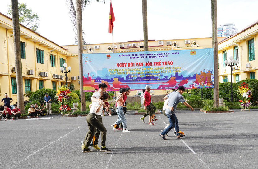 Các hoạt động sôi nổi trong chương trình Các hoạt động sôi nổi trong chương trình