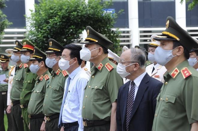 Các đại biểu tham dự buổi lễ