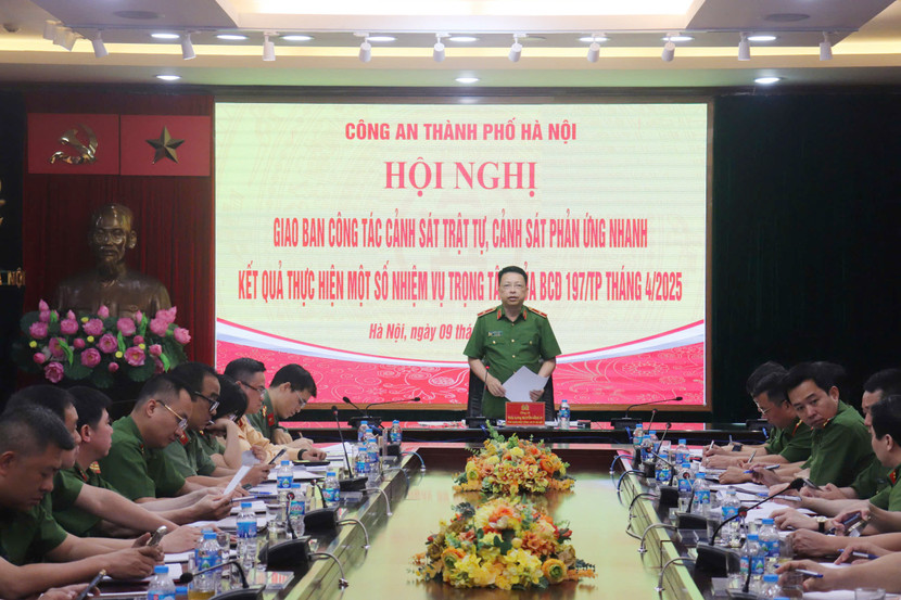 Thiếu tướng Nguyễn Hồng Ky, Phó Giám đốc CATP chủ trì hội nghị