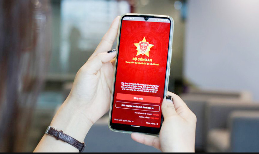 Người dân có thể đóng góp ý kiến sửa đổi bổ sung một số điều của Hiến pháp 2015 qua ứng dụng VNeID Người dân có thể đóng góp ý kiến sửa đổi bổ sung một số điều của Hiến pháp 2015 qua ứng dụng VNeID