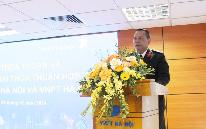 Đại tá Phạm Thanh Hùng, Phó Bí thư Đảng ủy, Phó Giám đốc CATP Hà Nội phát biểu tại lễ ký kết