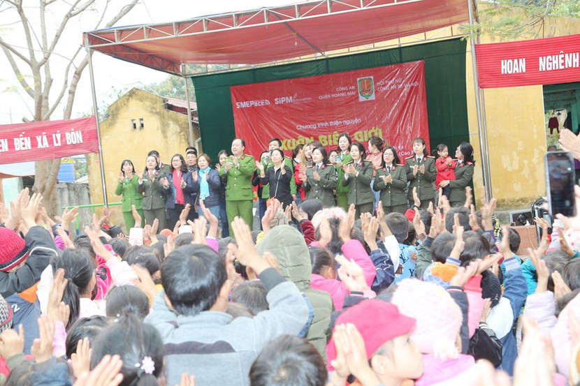 Cùng hát vang một ca khúc đoàn kết