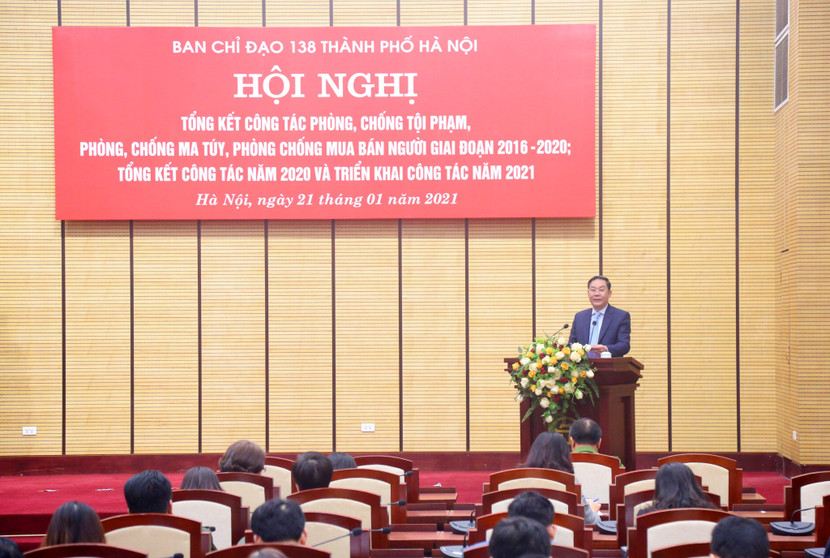 Ông Lê Hồng Sơn, Ủy viên Ban Thường vụ Thành ủy, Phó Chủ tịch Thường trực UBND thành phố, Trưởng ban Chỉ đạo 138 thành phố chủ trì hội nghị