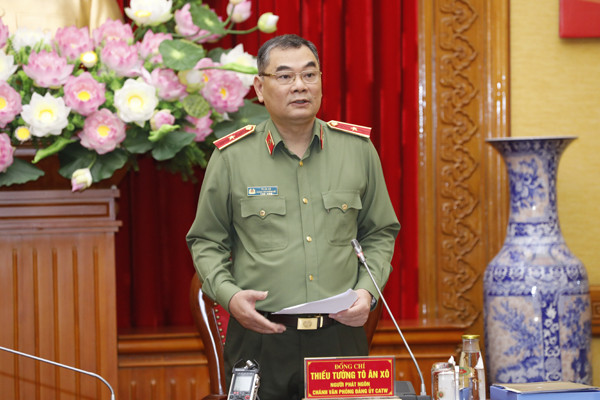 Thiếu tướng Tô Ân Xô, Chánh văn phòng Bộ Công an đồng chủ trì buổi họp báo Thiếu tướng Tô Ân Xô, Chánh văn phòng Bộ Công an đồng chủ trì buổi họp báo