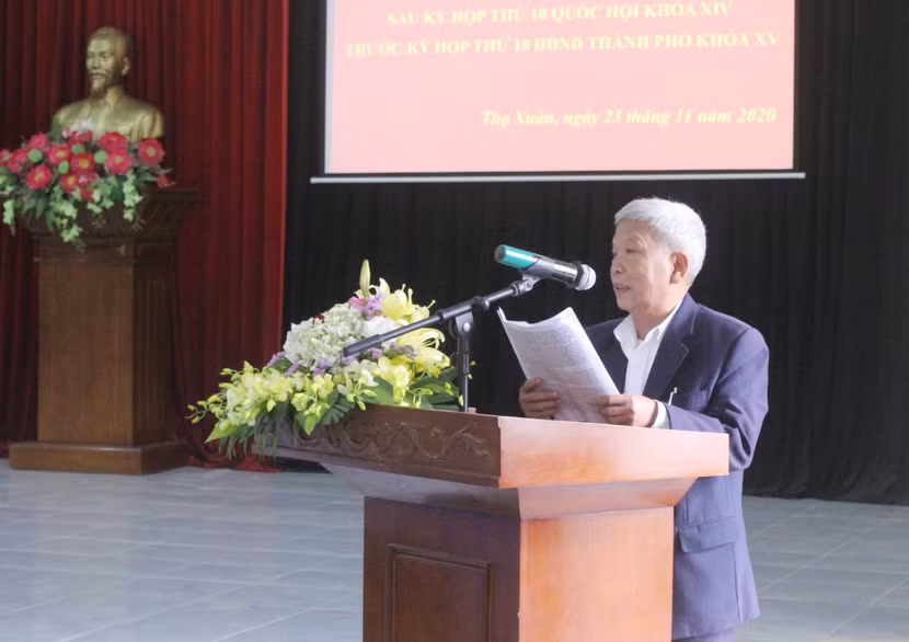 Cử tri Hoàng Ngọc Tắc, Chủ tịch Hội người cao tuổi xã Thọ Xuân nêu kiến nghị về chính sách dành cho người cao tuổi