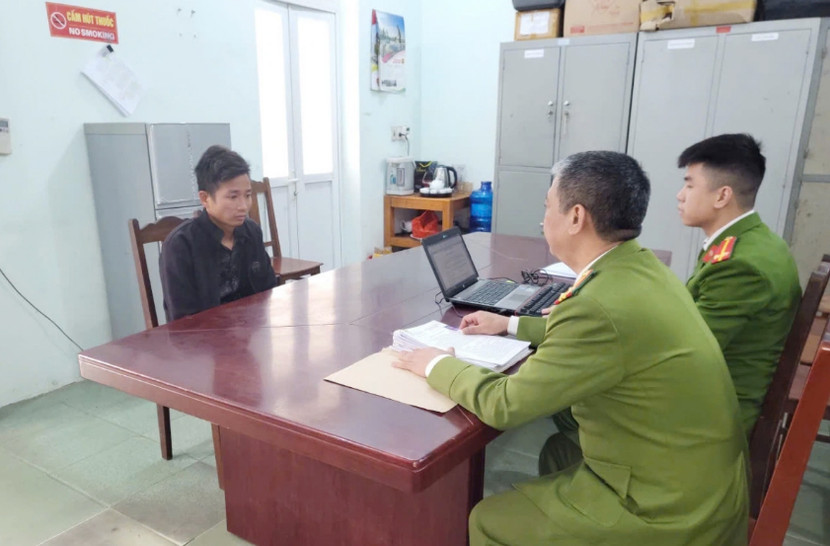 Cơ quan CSĐT - CAH Hạ Hòa ghi lời khai Trần Đình Hợp Cơ quan CSĐT - CAH Hạ Hòa ghi lời khai Trần Đình Hợp