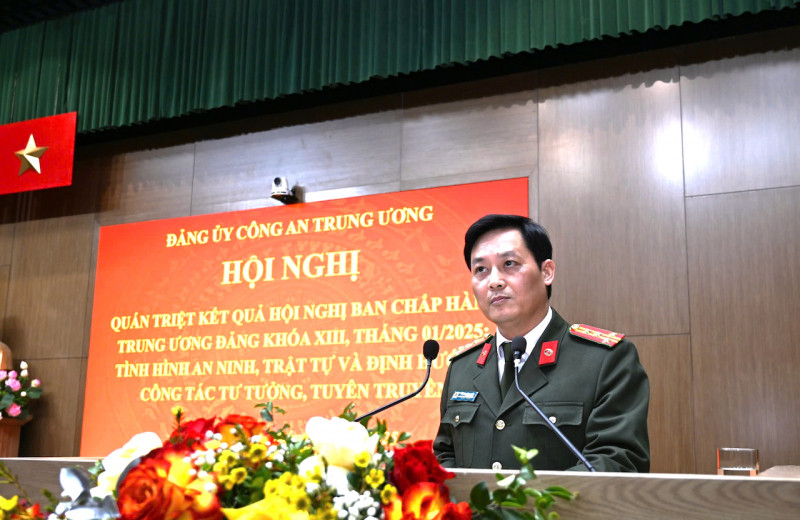 Phó Chánh Văn phòng Bộ Công an Mai Xuân Thảo thông báo tóm tắt tình hình ANTT dịp Tết Nguyên đán Ất Tỵ 2025