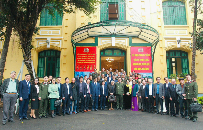 Phòng An ninh chính trị nội bộ tham mưu Đảng ủy, Ban Giám đốc CATP tổ chức gặp mặt văn nghệ sỹ trí thức Thủ đô