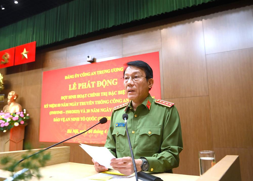 Đại tướng Lương Tam Quang, Ủy viên Bộ Chính trị, Bí thư Đảng ủy Công an Trung ương, Bộ trưởng Bộ Công an chủ trì buổi Lễ Đại tướng Lương Tam Quang, Ủy viên Bộ Chính trị, Bí thư Đảng ủy Công an Trung ương, Bộ trưởng Bộ Công an chủ trì buổi Lễ