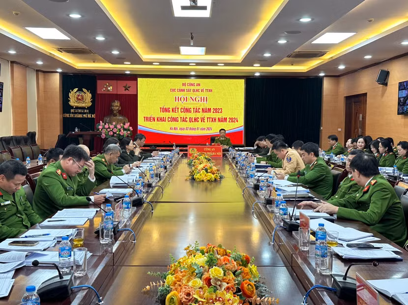 Hội nghị được tổ chức dưới hình thức trực tuyến đến công an các đơn vị địa phương (trong ảnh là hình ảnh tại điểm cầu CATP Hà Nội)