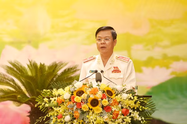 Thiếu tướng Đào Thanh Hải, Phó Bí thư Đảng ủy, Phó Giám đốc CATP trình bày báo cáo chính trị tại Đại hội đại biểu Đảng bộ CATP lần thứ XXVIII Thiếu tướng Đào Thanh Hải, Phó Bí thư Đảng ủy, Phó Giám đốc CATP trình bày báo cáo chính trị tại Đại hội đại biểu Đảng bộ CATP lần thứ XXVIII