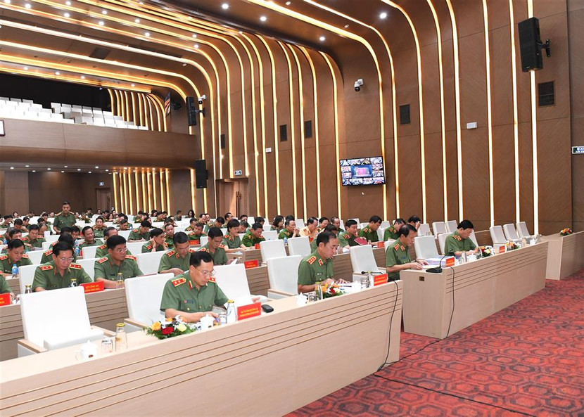 Các đại biểu dự hội nghị