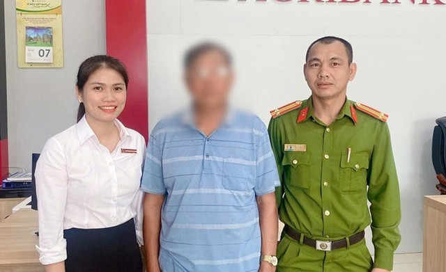 Với sự giải thích của cơ quan công an và ngân hàng, ông Phạm Lương K đã dừng chuyển tiền cho đối tượng lừa đảo Với sự giải thích của cơ quan công an và ngân hàng, ông Phạm Lương K đã dừng chuyển tiền cho đối tượng lừa đảo