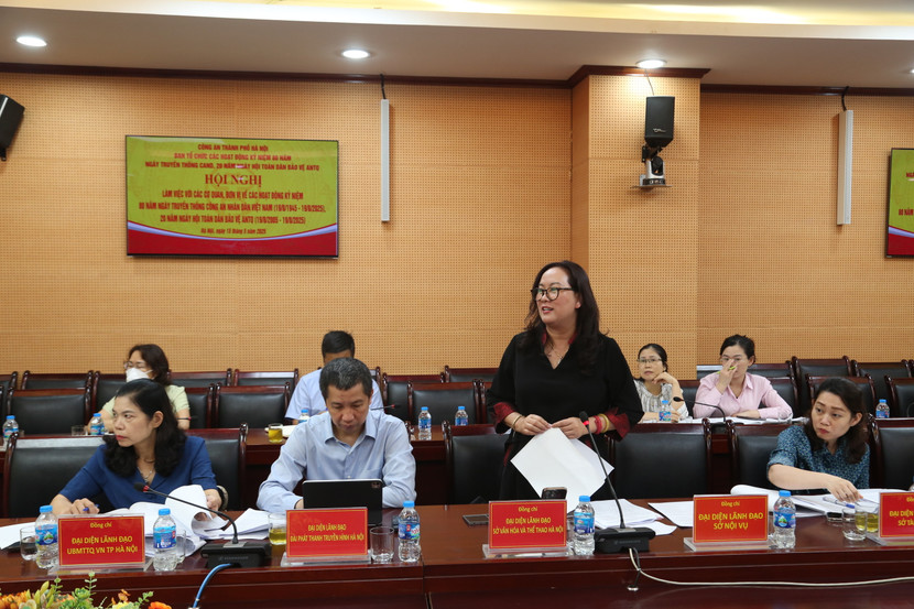 Đại diện lãnh đạo Sở Văn hóa - Thể thao Hà Nội phát biểu tại hội nghị