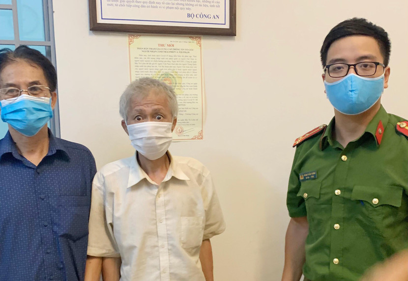 Giây phút CAP Cổ Nhuế 1 đưa ông Đàm Văn Thế về đoàn tụ với gia đình Giây phút CAP Cổ Nhuế 1 đưa ông Đàm Văn Thế về đoàn tụ với gia đình