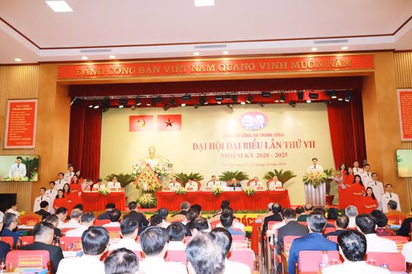 Các tổ chức đoàn thể chúc mừng Đại hội Đại biểu lần thứ VII Đảng bộ Công an Trung ương